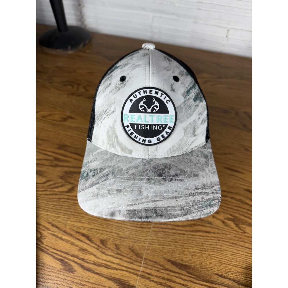 Realtree Hat Cap Snap Back Mens One Size Gray Black Trucker Mesh Patch Fishing